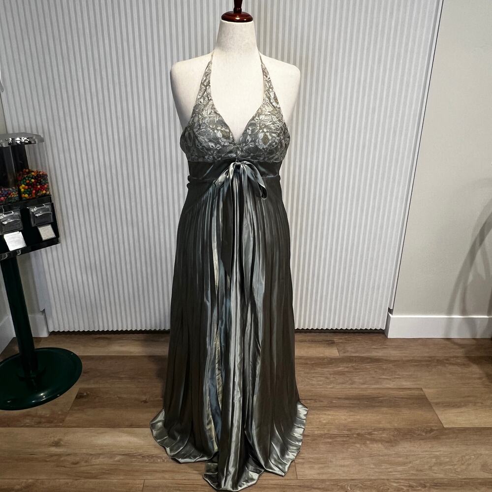GORGEOUS Women's Elegant Silver Halter Lace Bodice Satin Evening Gown Size 38